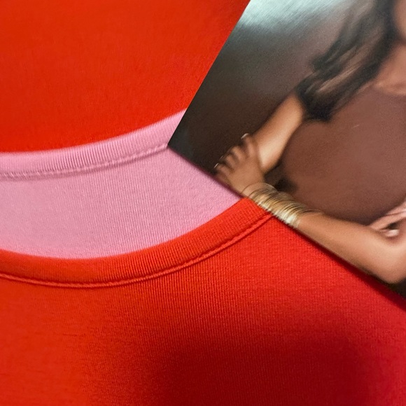 NWT IMAN M/L Top Red/Pink layered Flowy Loose Poncho Style Top with full Tank - Picture 6 of 9